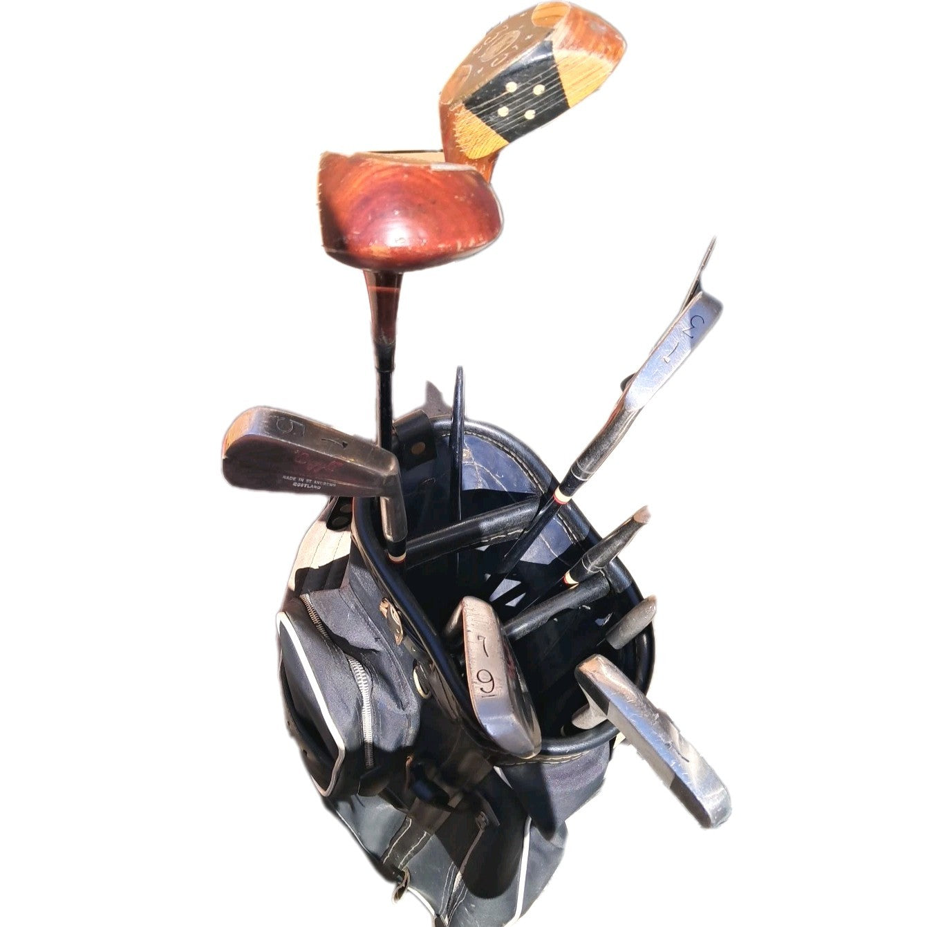 Vintage Golf Set. Right-Handed 1,3 Woods, 3,5,7,9,SW Irons, Putter + Bag