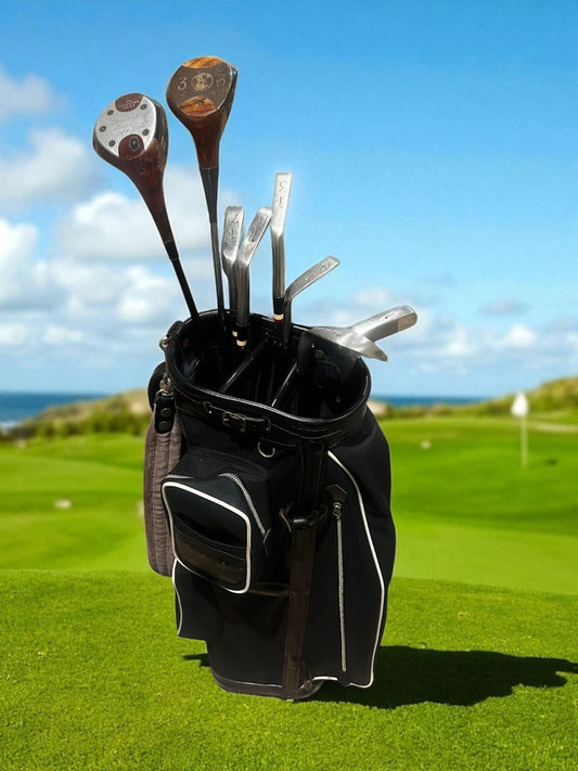 Vintage Golf Set. Right-Handed 1,3 Woods, 3,5,7,9,SW Irons, Putter + Bag