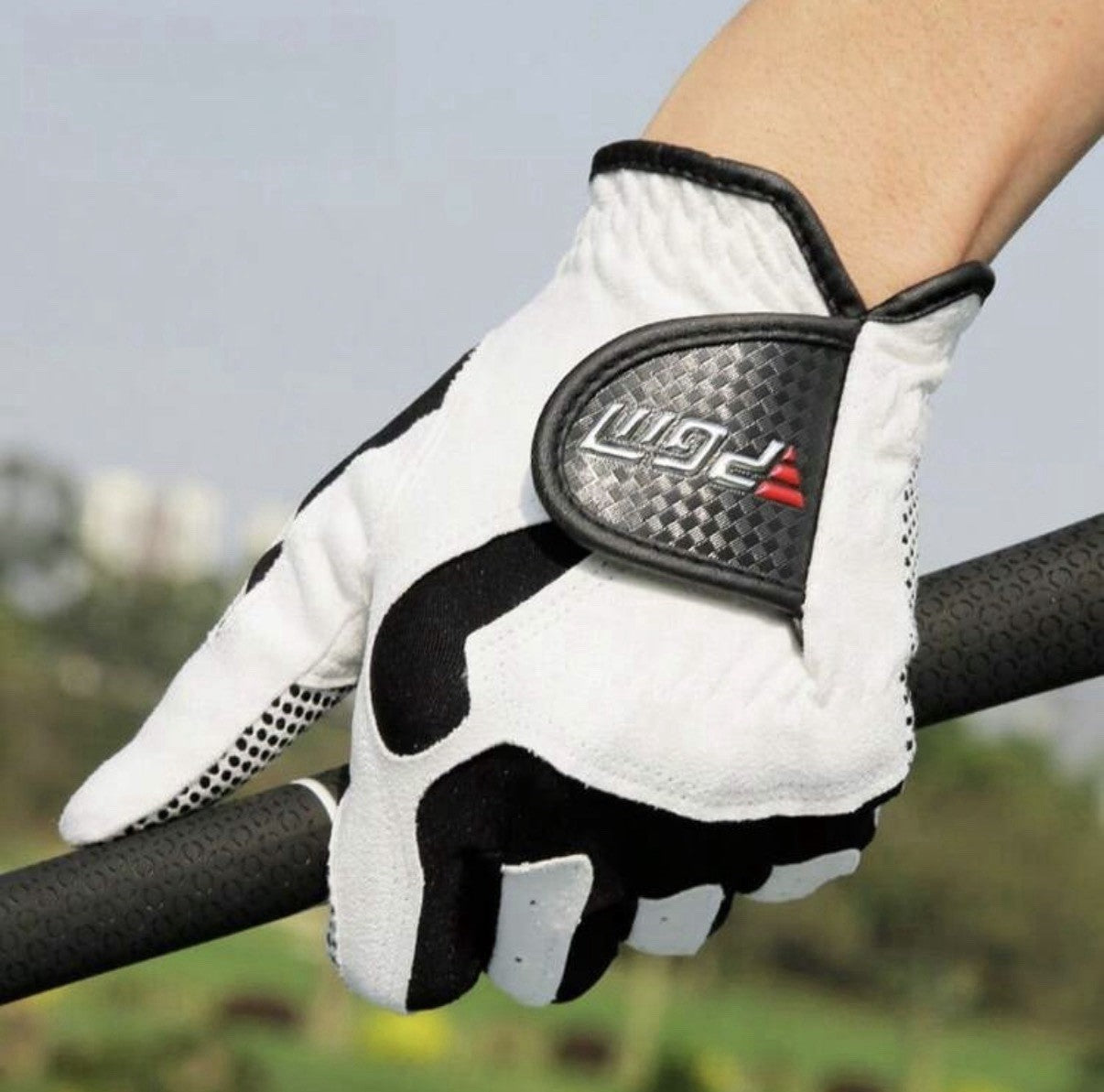 Golf Glove Left Handed Medium White Breathable Reinforced Palm Padding